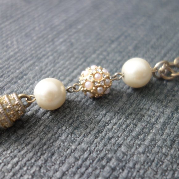 Vintage Chain with Trinkets - Picture 5 of 9